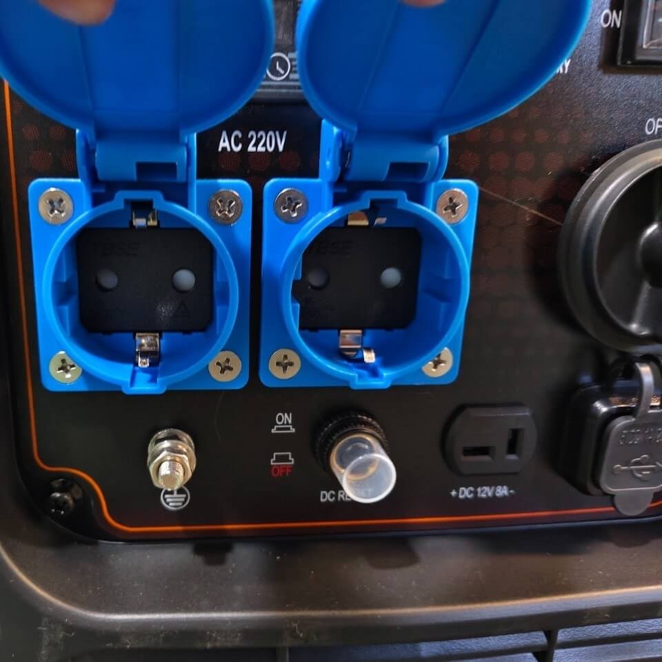 Бензиновый генератор Zammer S3800iS