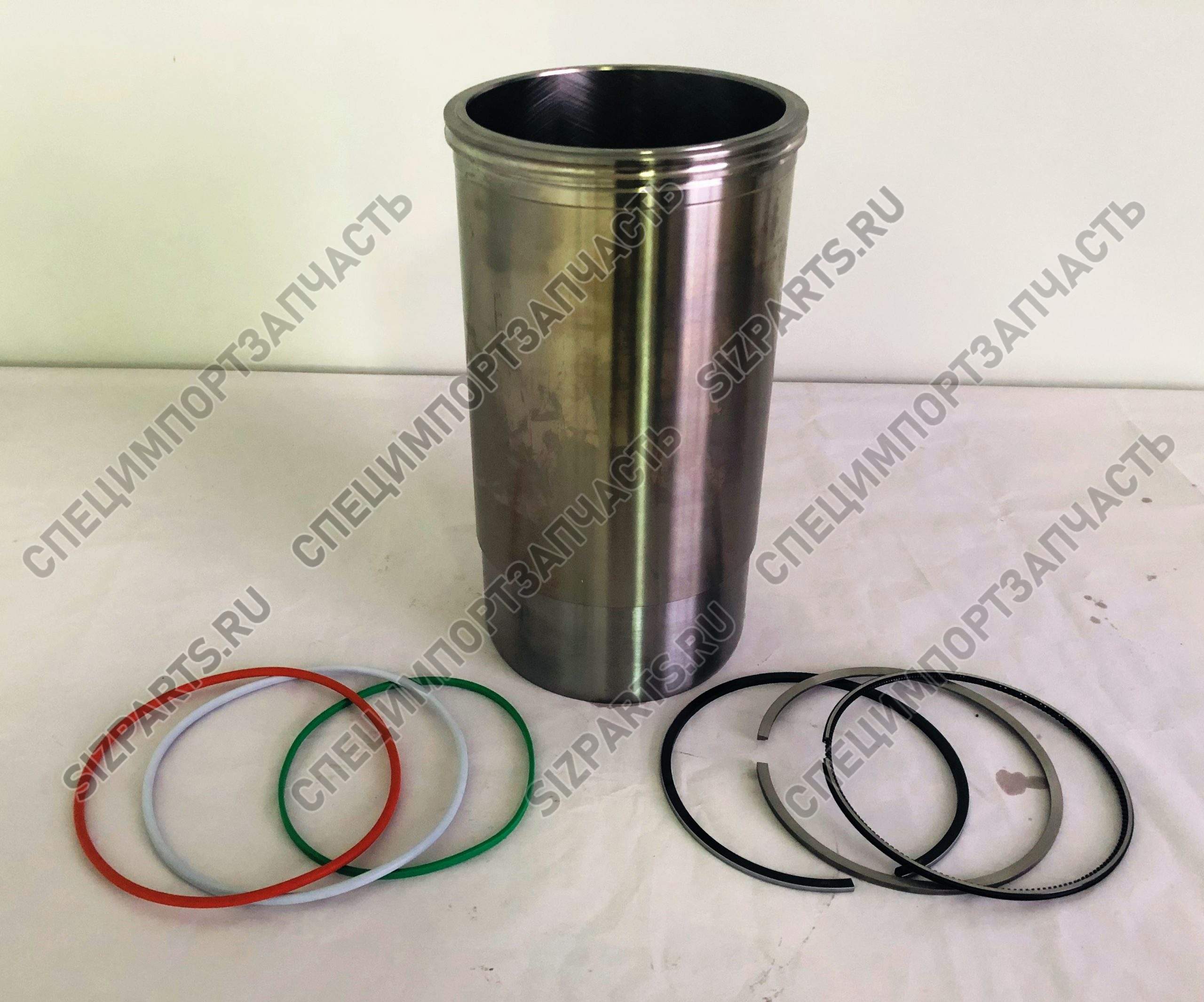 RE559562 Цилиндро-поршневая группа John Deere 6135